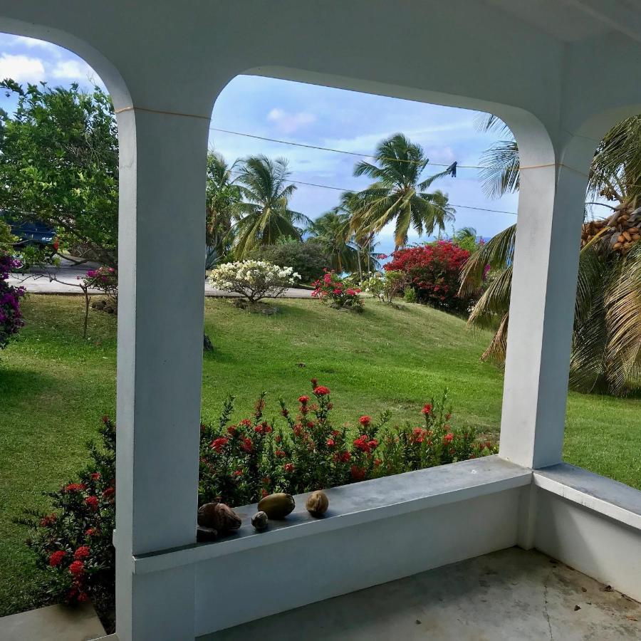 Romantic Cottage Sauteurs Exterior photo
